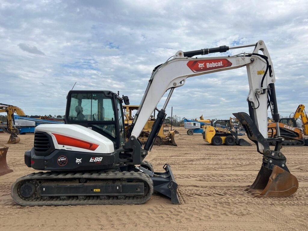 2021 Bobcat E88R2-Series